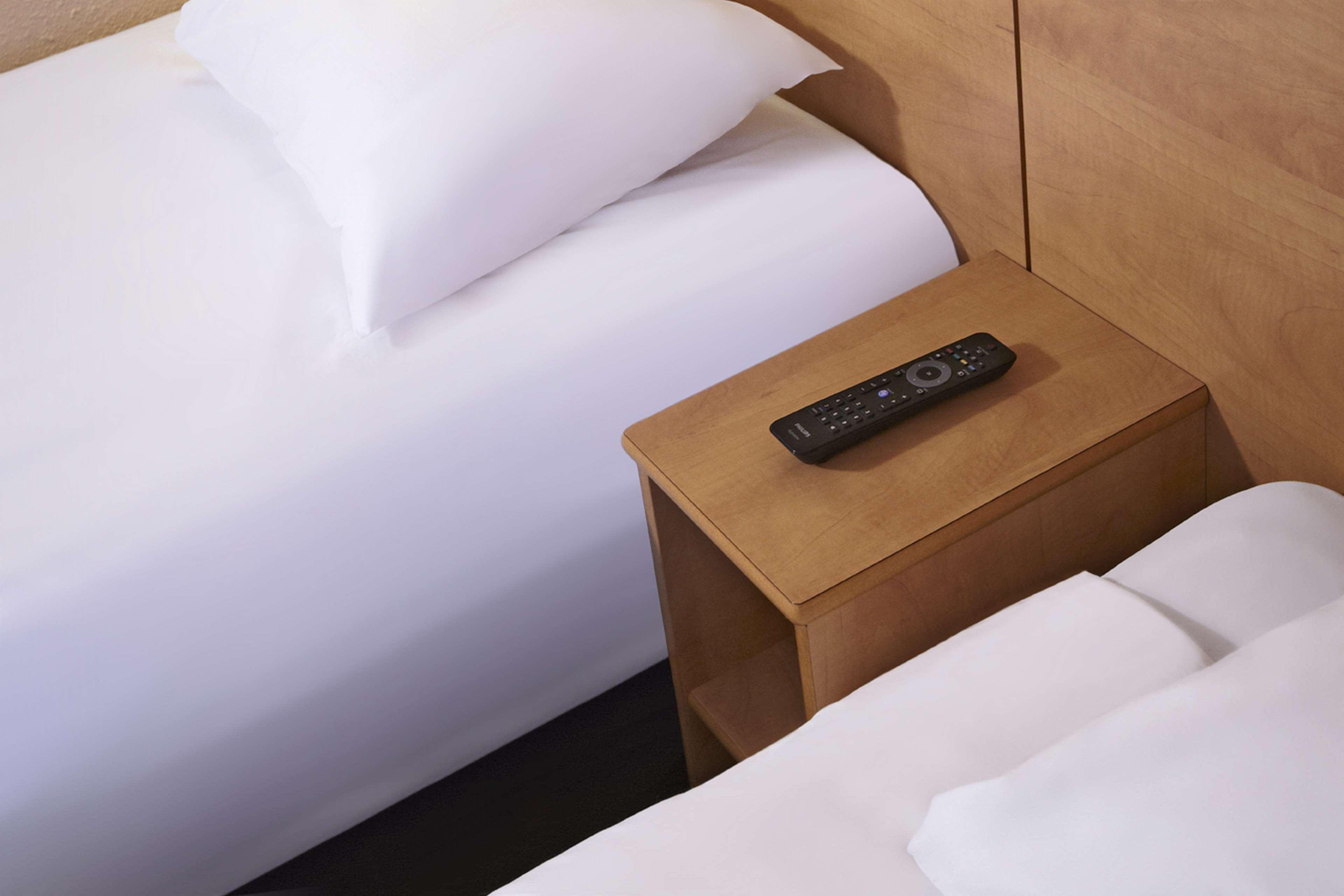 Hotel Campanile Hull 2*