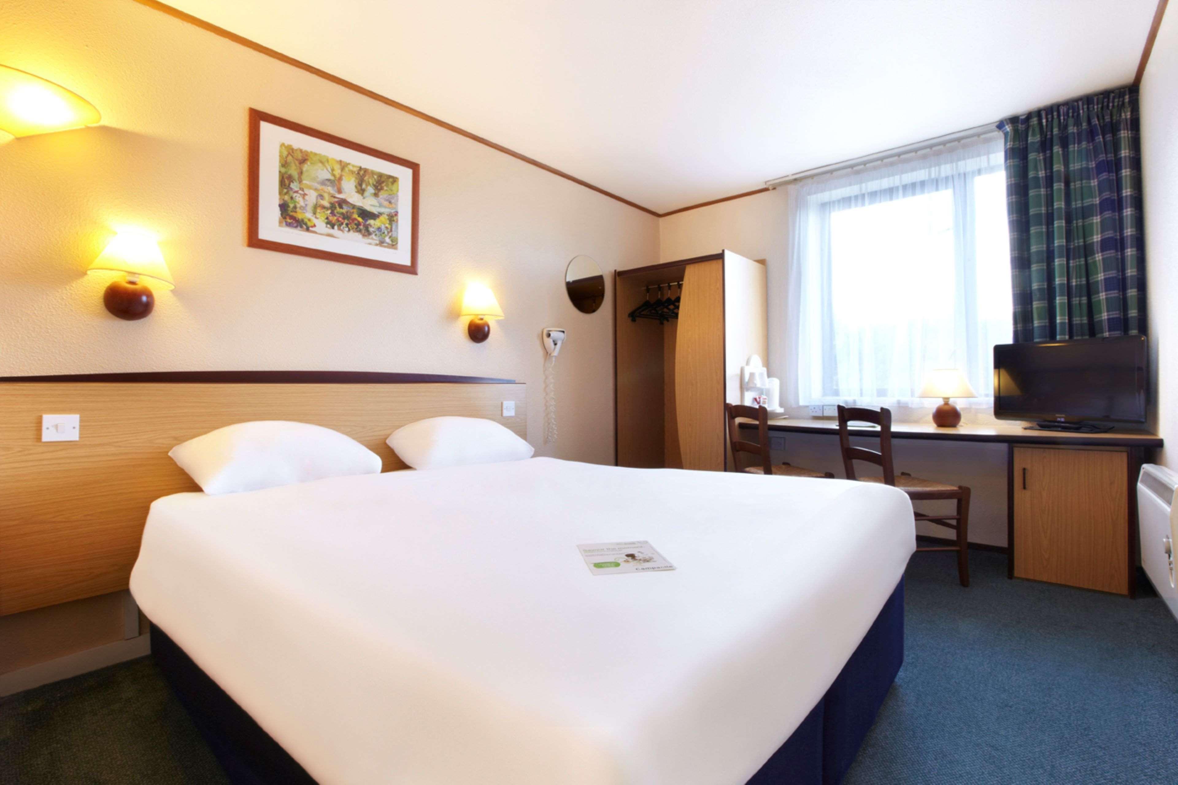 Campanile Hull Hotel 2*